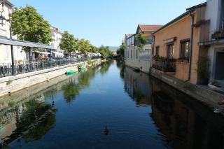 Balade sur les rives de la Sorgue au Thor