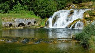Source de l'Eure à Uzès : l'eau qui alimentait Nîmes